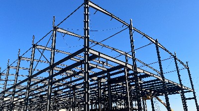 5000平钢结构厂房施工队不会告诉你的3个报价陷阱，看懂成本立省几十万！